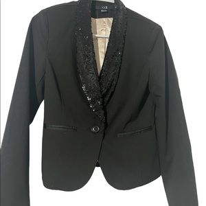 XXI small double lined black blazer with sequin neck line
